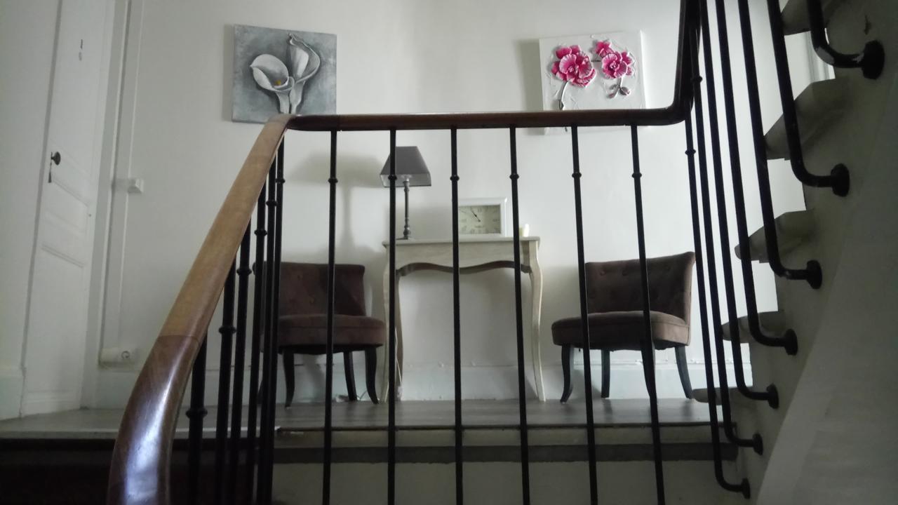 Maison De Ville Bed and Breakfast Magny-en-Vexin Esterno foto
